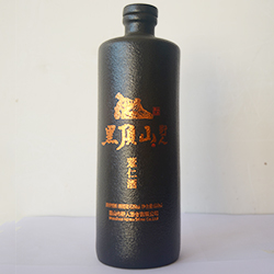 陶瓷酒瓶?